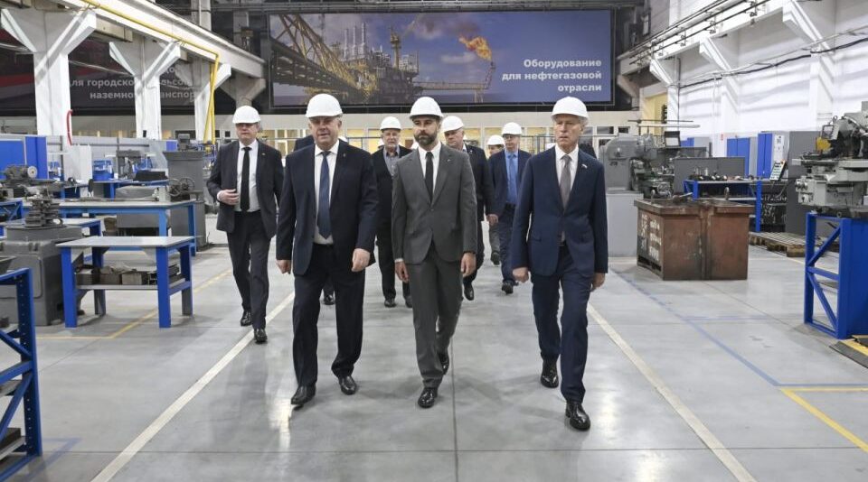 Александр Богомаз и Олег Матыцин посетили ООО «Термотрон-завод»