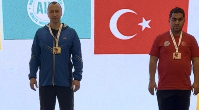 Брянский пауэрлифтер завоевал золото на Чемпионате Мира в Турции