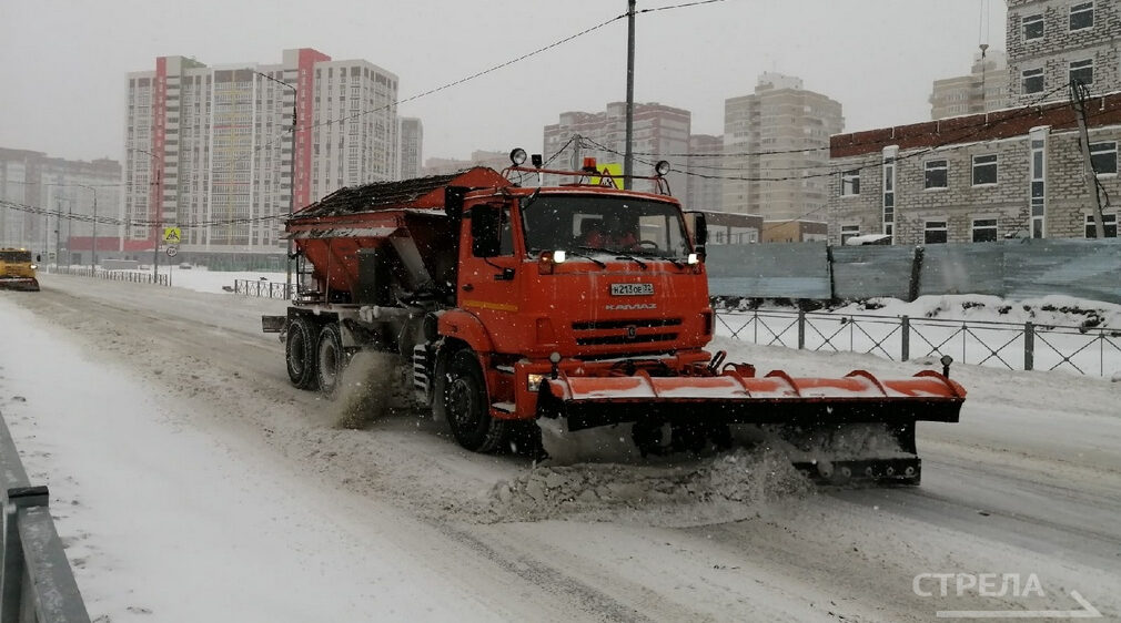 Для обработки брянских дорог заготовят противогололедные материалы