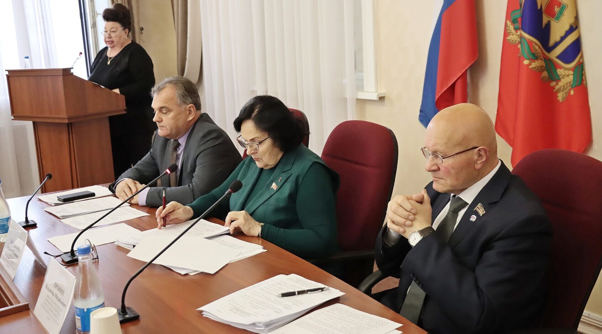 В Брянске прошло заседание профильного комитета областной Думы