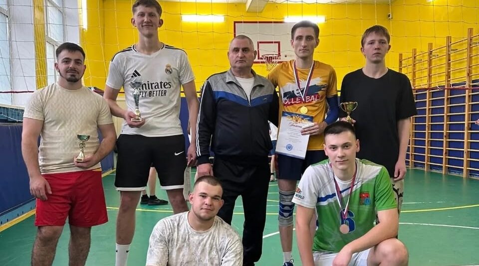 В Княгининской СОШ прошел районный турнир по волейболу