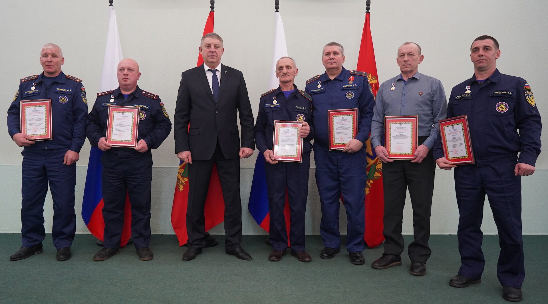 Александр Богомаз поздравил с Днем спасателя сотрудников и ветеранов МЧС России