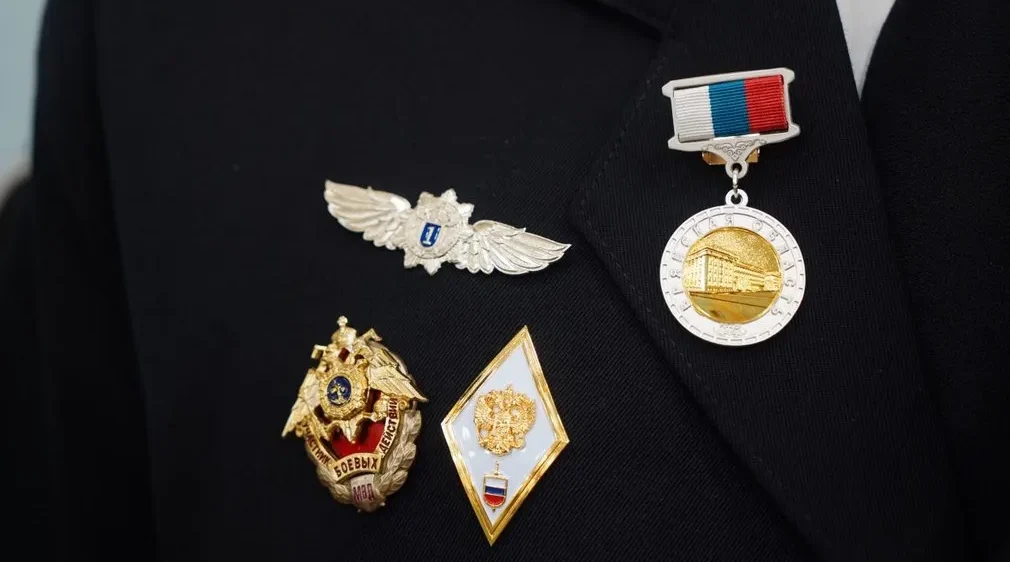 Александр Богомаз наградил работников брянского Центра специальной связи и информации ФСО России