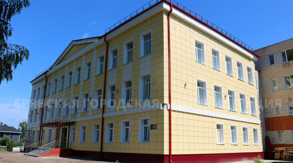 В Брянске в 2026 году капитально отремонтируют школы №32, 33, 40 и 54