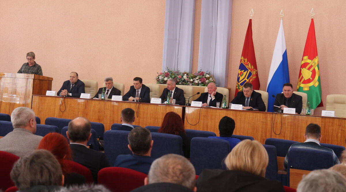 Аграрии юго-западных районов Брянщины обсудили планы на 2026 год