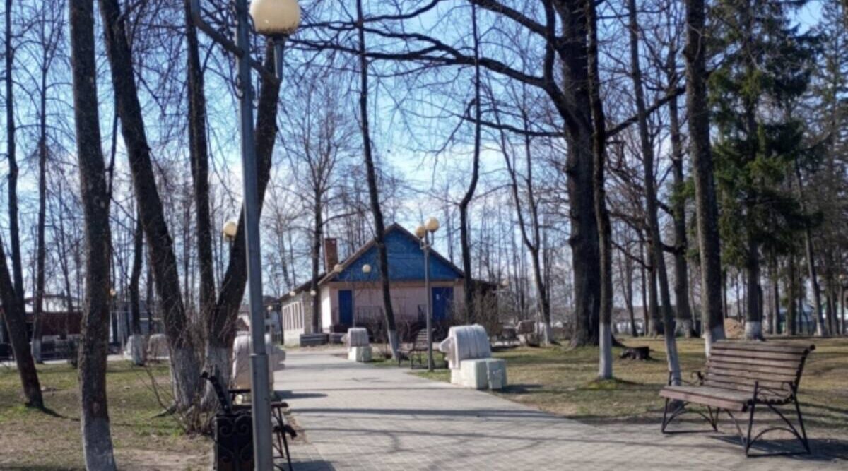 В 2025 году в Клетне был обновлен игровой комплекс в городском парке