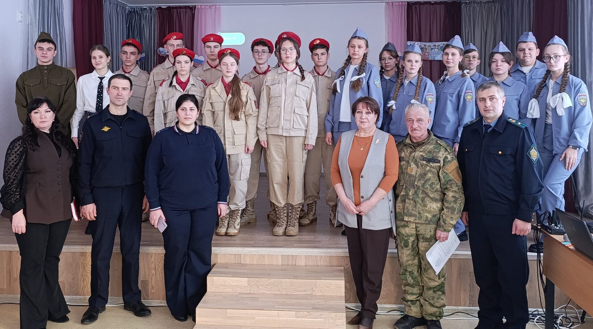 Месячник оборонно-массовой и военно-патриотической работы в МБОУ «Севская средняя школа №2»