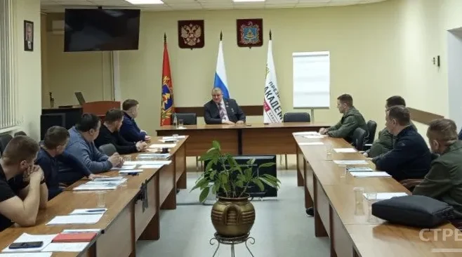 «Брянские герои» встретились с Героем РФ Александром Постоялко