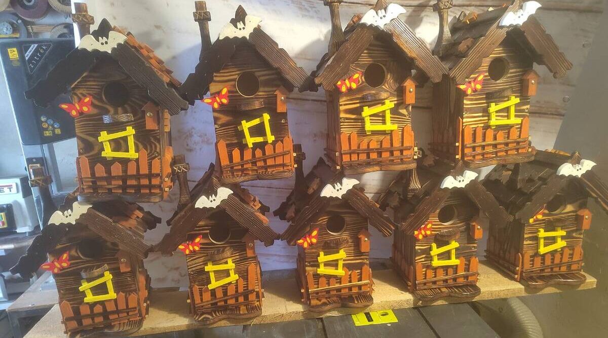 Жители Климовского района все чаще заключают социальные контакты