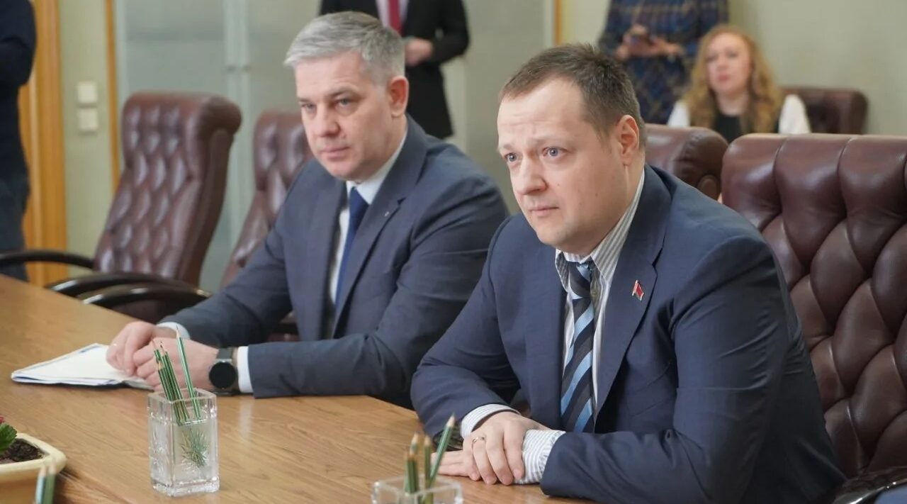 Александр Богомаз провел рабочую встречу с Александром Ботвинником и Александром Скибо