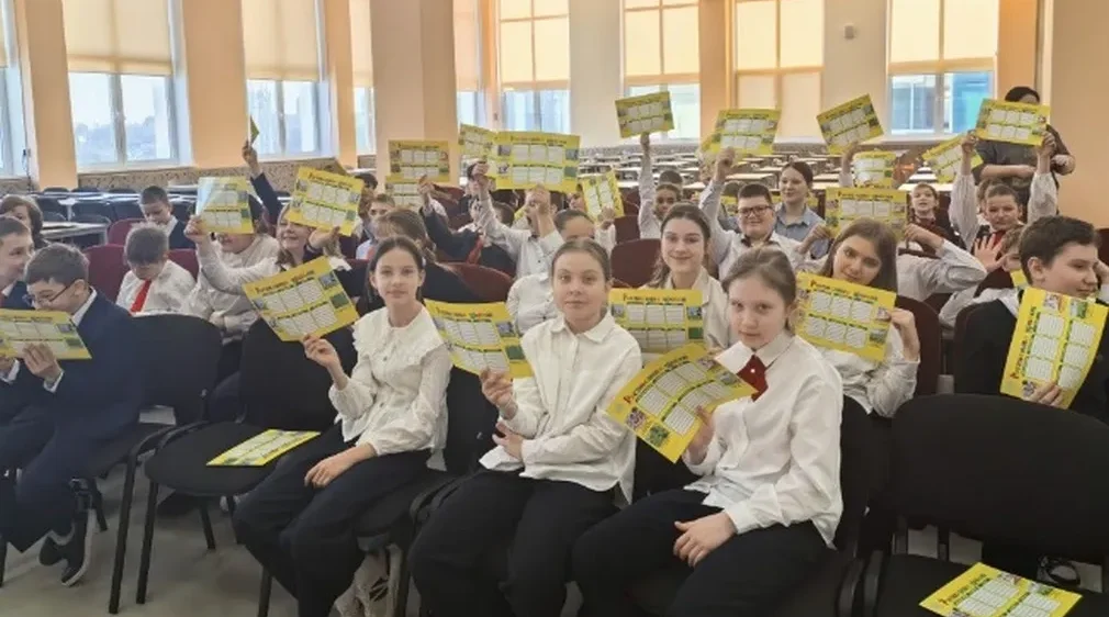 Брянские энергетики напомнили школьникам о правилах электробезопасности