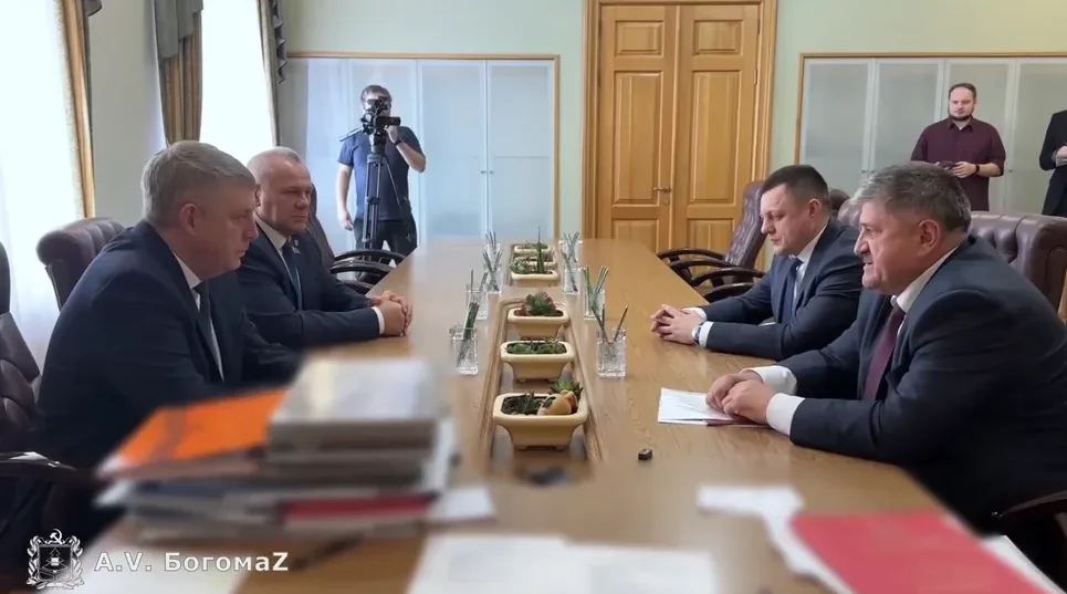 Александр Богомаз встретился с Геннадием Соловьем и Виталием Марковцом