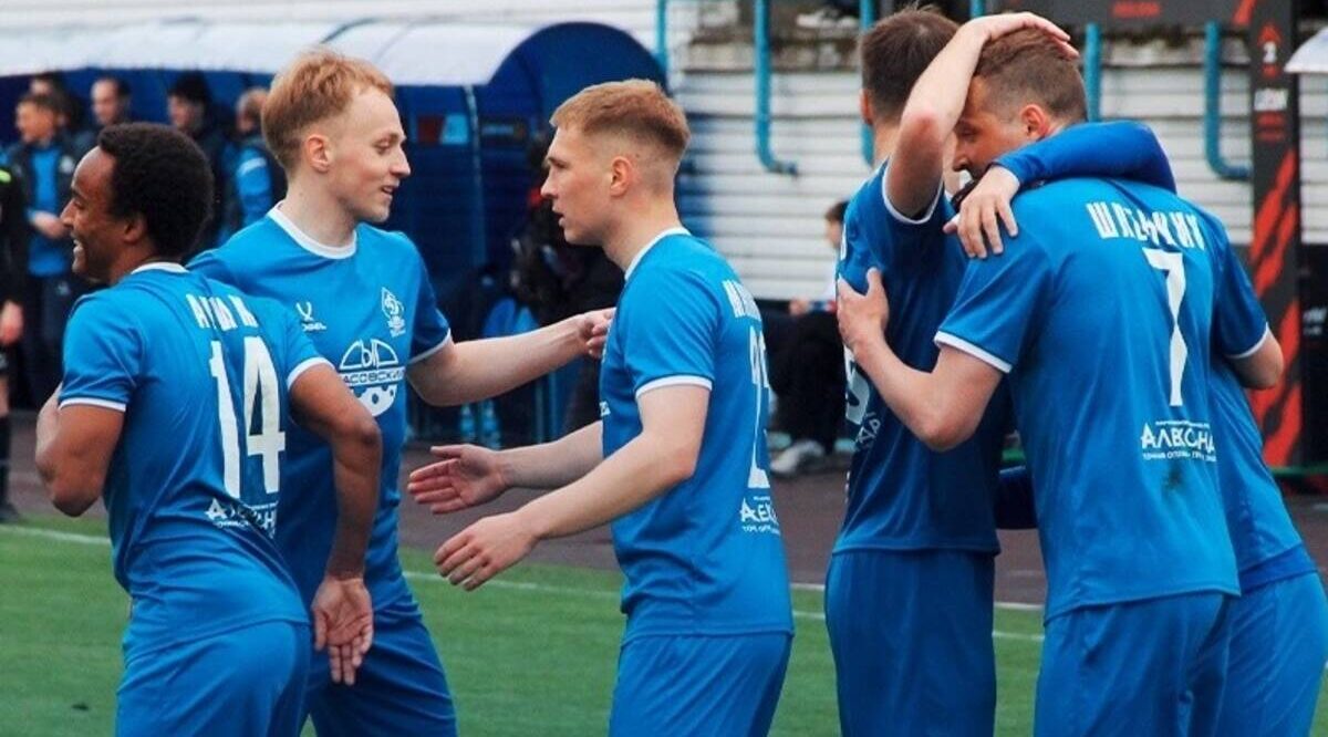 Брянское «Динамо» уверенно переиграло питерский «Зенит-2»