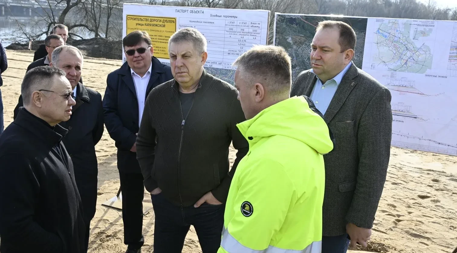 В Брянск с рабочей поездкой приехал министр строительства и ЖКХ Ирек Файзуллин