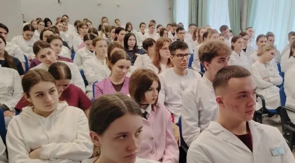 В Брянском колледже состоялась встреча с представителями Брянского филиала Московского университета