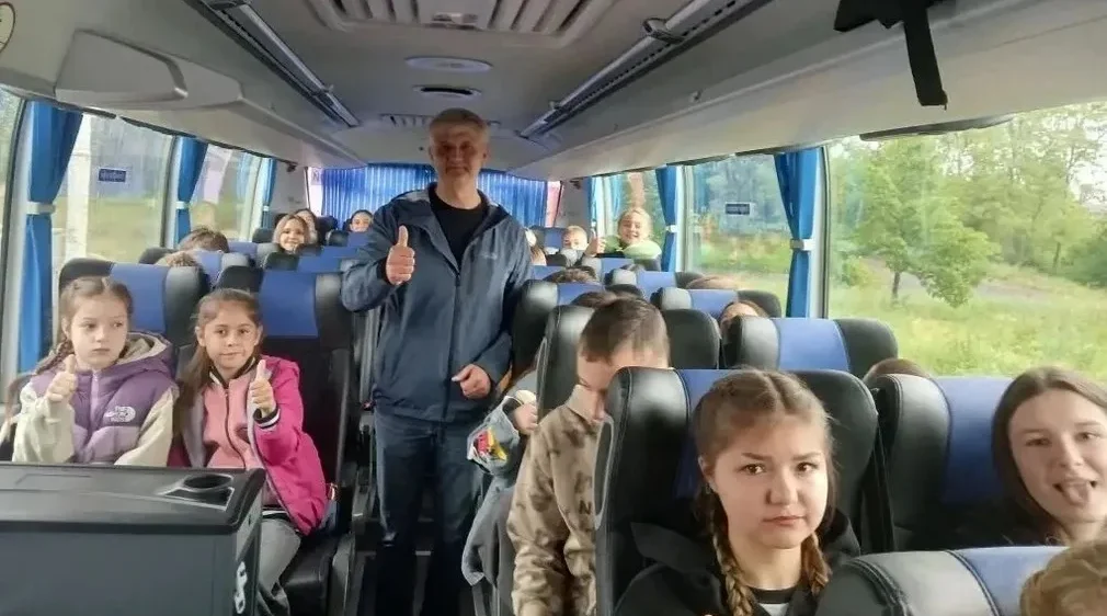 Дети из подшефной Брянки приехали отдыхать в брянские лагеря
