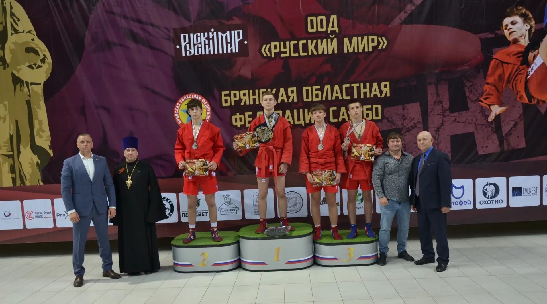 В Брянске проведены соревнования по самбо памяти Александра Пересвета