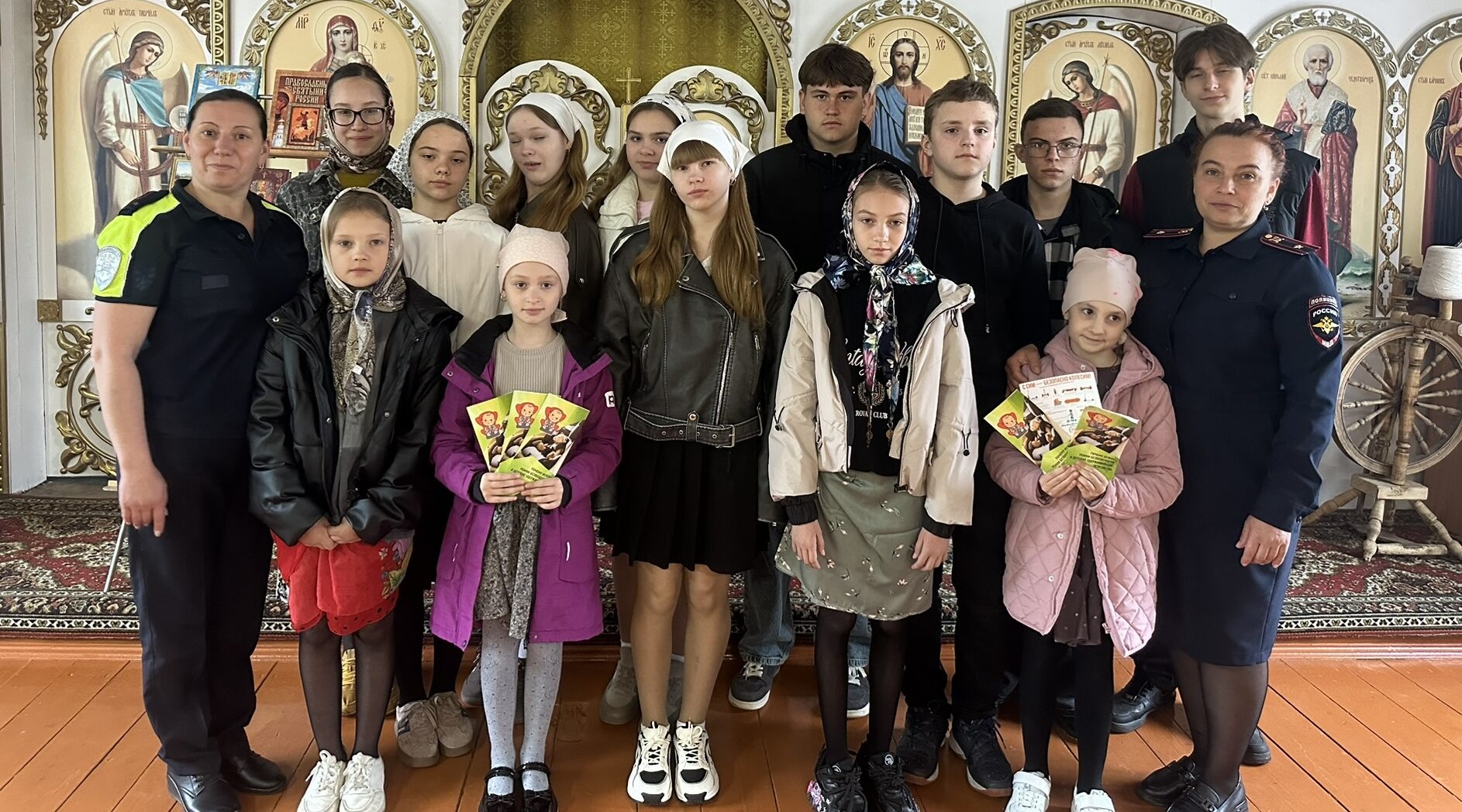 Транспортные полицейские Унечи провели познавательную беседу с воспитанниками воскресной школы