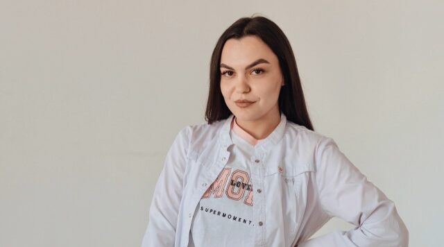 Новый врач Брянской областной станции переливания крови — Алёна Слоевская.
