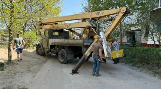 В Брянске последствия теракта устраняют всем миром