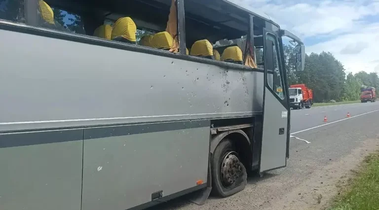 Украинцы атаковали автобус с детской футбольной командой из Белоруссии