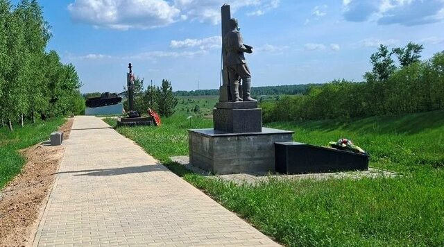 Мемориальный комплекс «Холм Славы» благоустроили в Севске