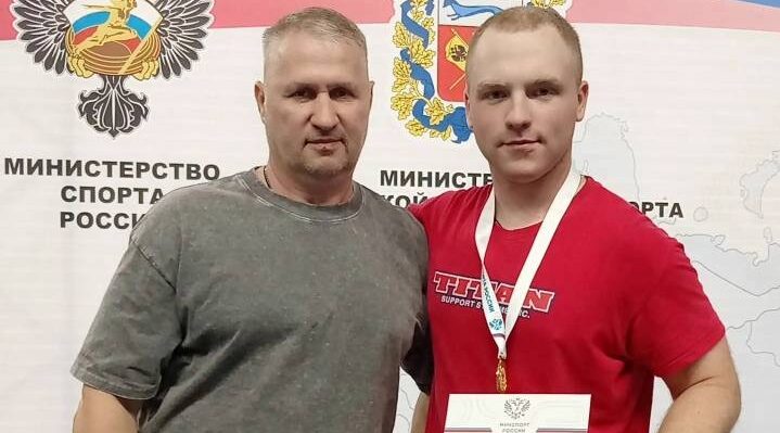 Брянский спортсмен Глеб Цуприков завоевал золото Первенства России по пауэрлифтингу