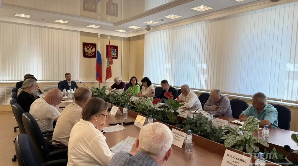В Брянске на круглом столе обсудили единство народов России