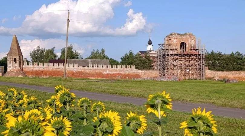 Путь к вере и жизнь в обители: очерк о Спасо-Преображенском монастыре