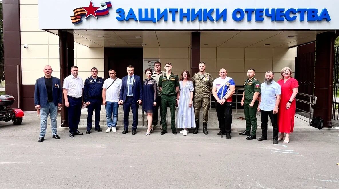 В Брянске прошла встреча ветеранов СВО с руководством региона