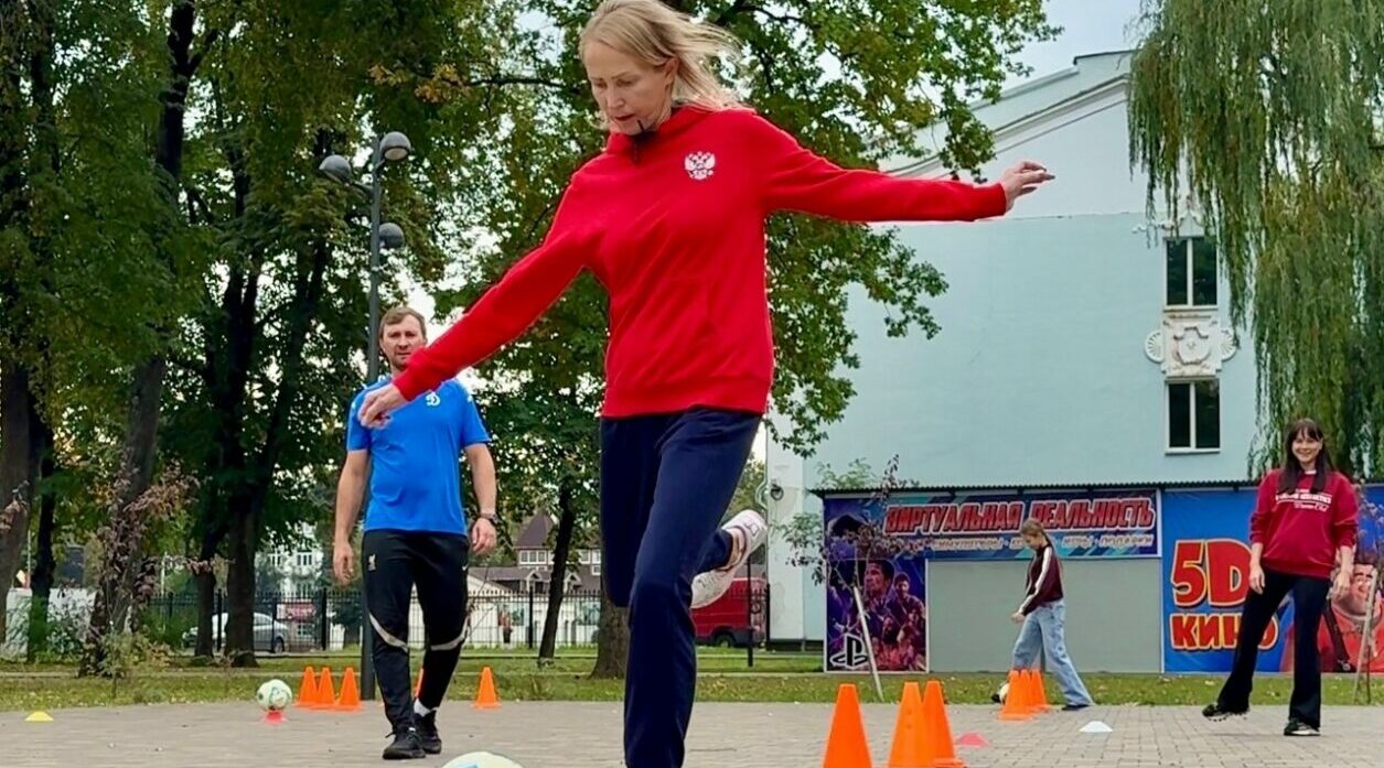 В Брянске в Майском парке прошёл «Час здоровья»