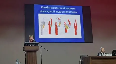 Нейрохирурги Брянской городской больницы №1 поделились опытом на конференции в ЦФО