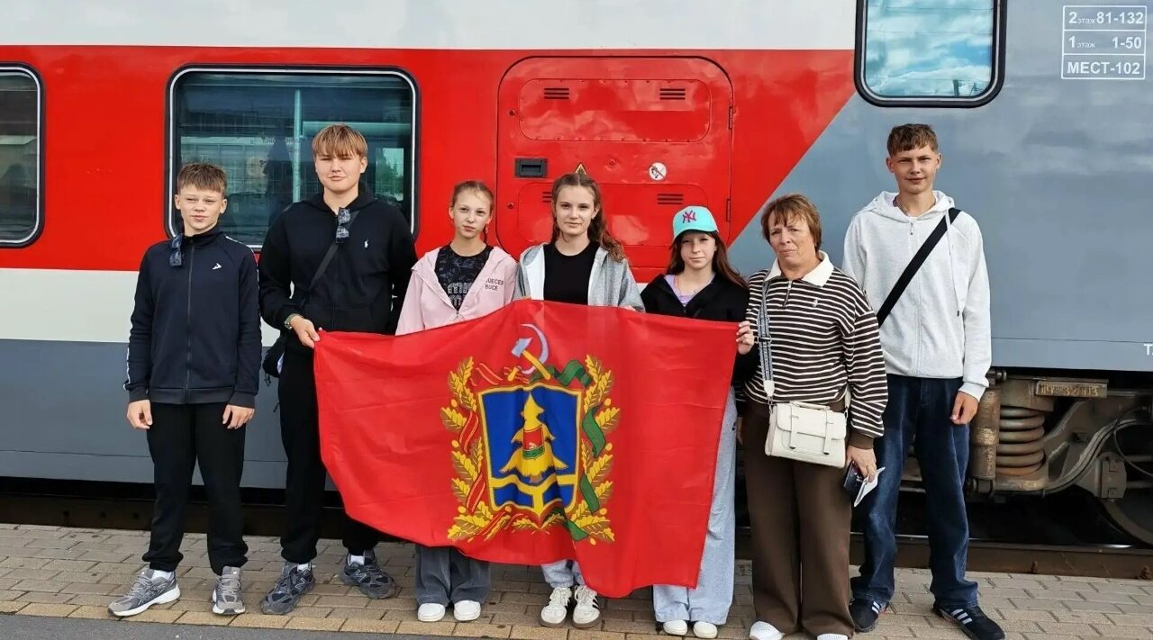 Брянские команды отправились на Президентские состязания школьников в «Орлёнок»