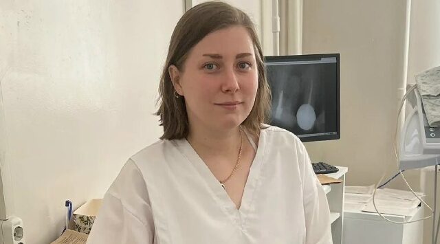 Татьяна Тарасенко оказывает помощь пациентам в Брянской стоматологической поликлинике №4