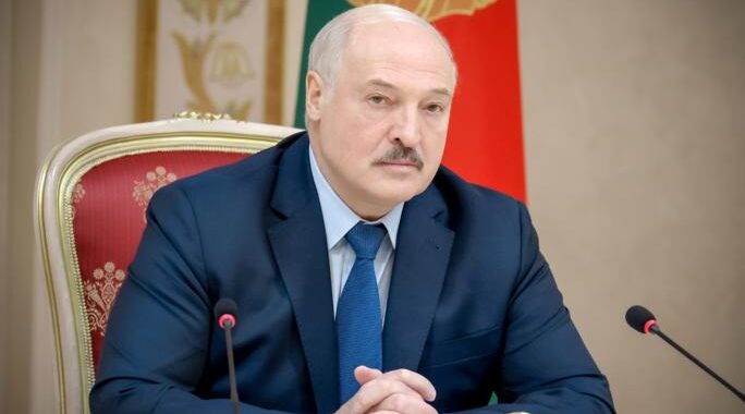 Лукашенко поблагодарил Ковальчука за помощь белорусам после атак БПЛА