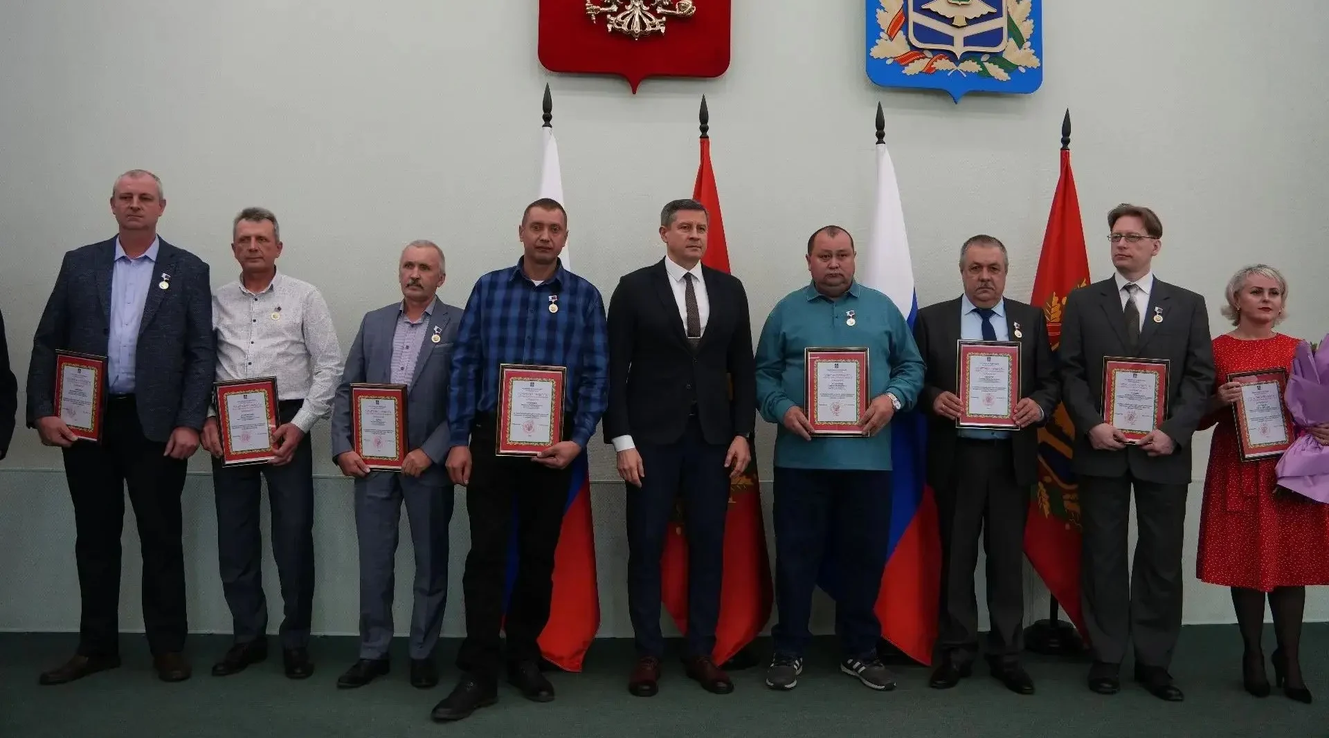 Егор Ковальчук поздравил дорожников с профессиональным праздником