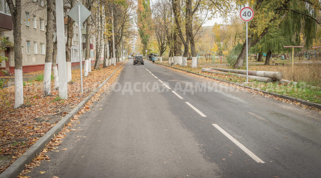 В Брянске на отремонтированной улице Вяземского построили две парковки