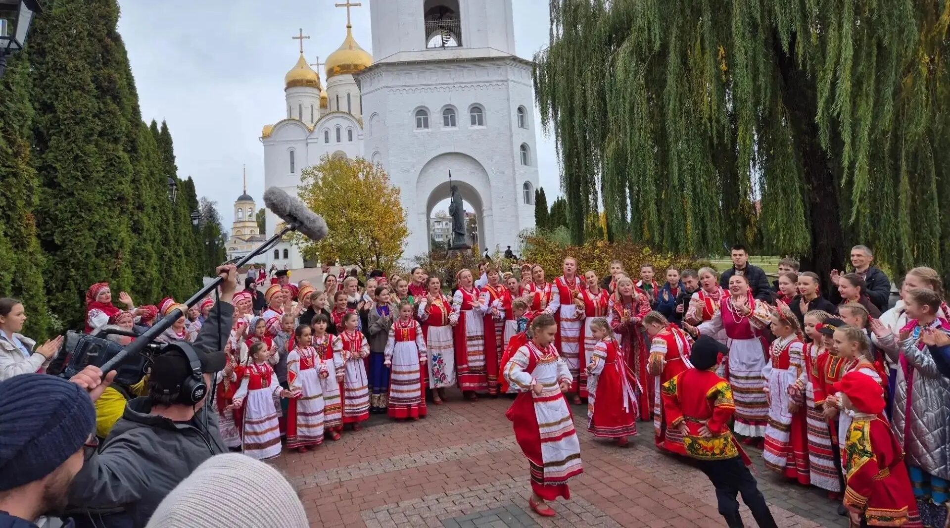 В Брянске у стен Брянского Кафедрального Собора прошли съёмки культовой передачи