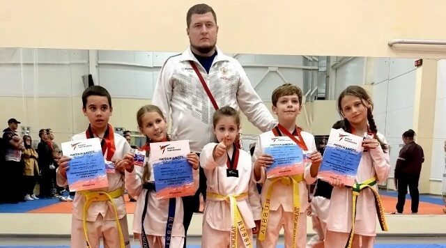Юные брянские тхэквондисты представили город в Воронежской области