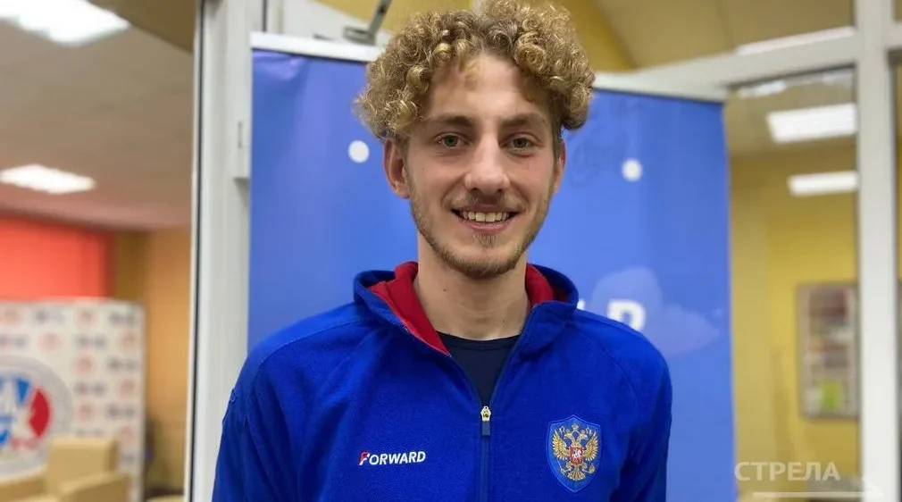 Егор Ковальчук поздравил пловца Илью Бородина с победой на этапе Кубка мира