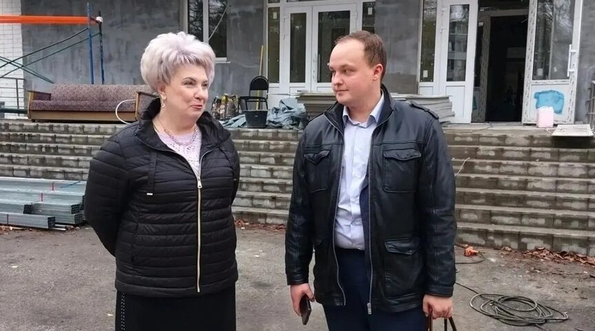 В Брянске продолжается капитальный ремонт школ