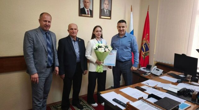Встреча с выдающейся спортсменкой по гиревому спорту Викторией Альяновой